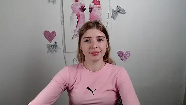 JuiceLips   online show from 12.18.25