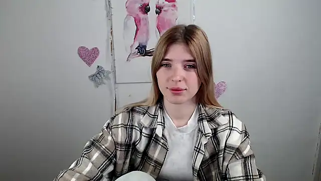 JuiceLips   online show from 01.10.26