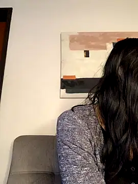 KloePink  online show from 10.08.25