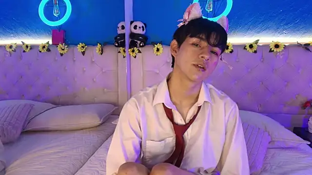 AleAurarashi online show from 03.30.26