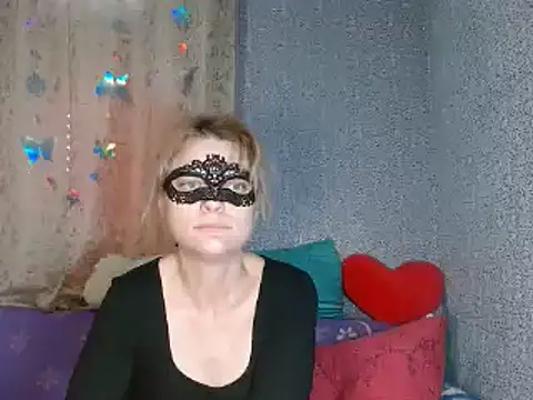 Miss Nona online show from 10.21.25