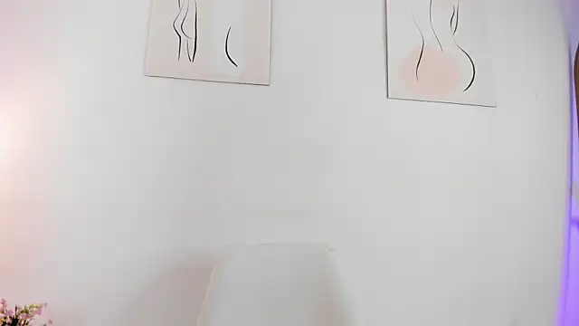 elzafuentes1 online show from 09.30.25