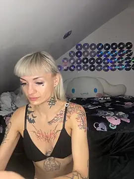 FluffySlutt online show from 09.18.25