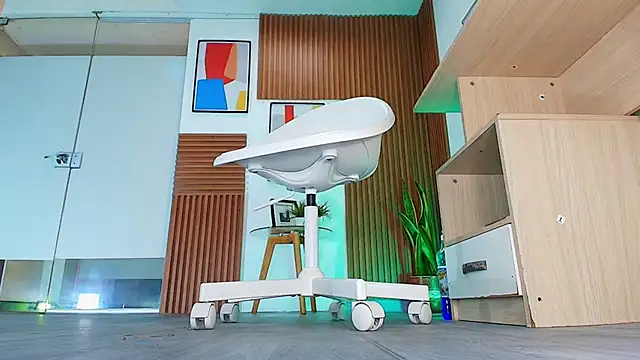 Snapshot of sweet_mile chatting on 01.19.26 sweet mile online show from 01.19.26