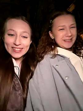 FroggyAnna online show from 11.06.25