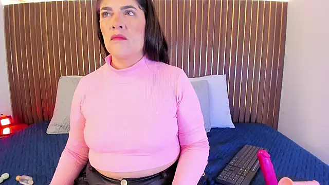 Roxie-NS online show from 09.18.25