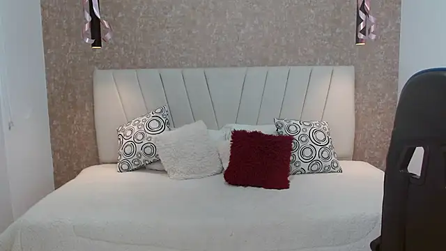 AliceSmiith  online show from 10.23.25