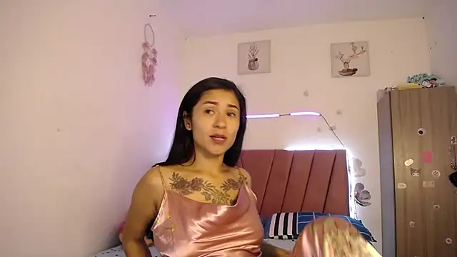 Snapshot of Liahdiaz_ chatting on 04.17.26 Liahdiaz online show from 04.17.26