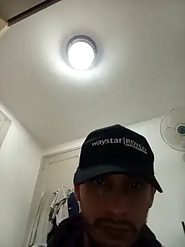 Snapshot of Juandavidbolivar chatting on 11.08.25 Juandavidbolivar online show from 11.08.25