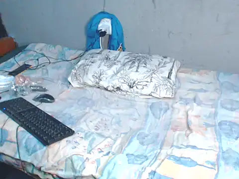 Snapshot of Blackntoxicabe6999 chatting on 11.24.25 Blackntoxicabe6999 online show from 11.24.25