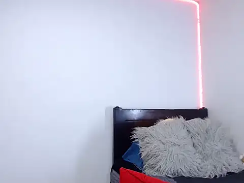 andrea de lucaa online show from 09.10.25