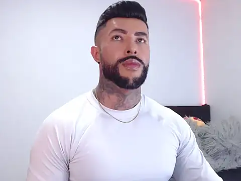 andrea de lucaa online show from 09.13.25