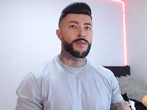 andrea de lucaa online show from 09.16.25