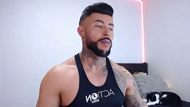 andrea de lucaa online show from 09.18.25