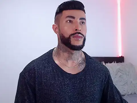 andrea de lucaa online show from 10.23.25