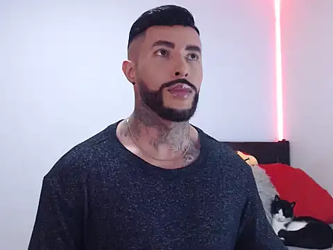 andrea de lucaa online show from 11.18.25