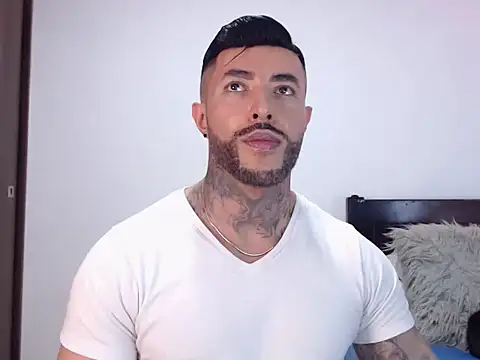 andrea de lucaa online show from 11.29.25