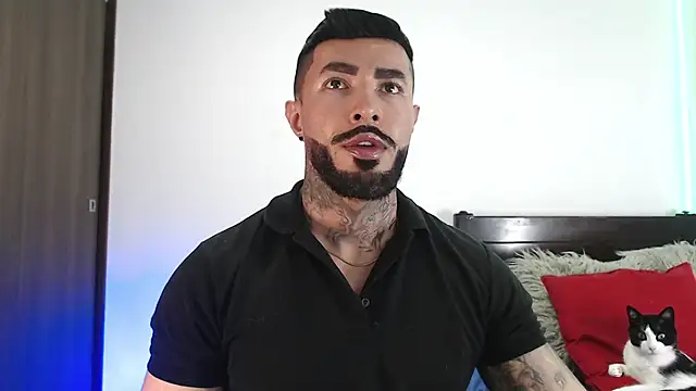 andrea de lucaa online show from 04.10.26