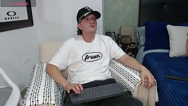 steve hornyboy online show from 10.18.25
