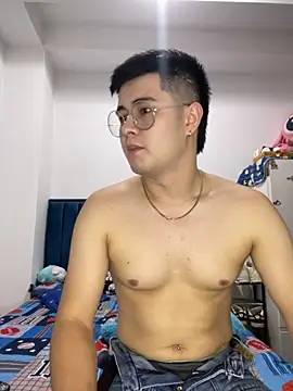 Snapshot of CamiloGonzales27 chatting on 10.01.25 CamiloGonzales27 online show from 10.01.25