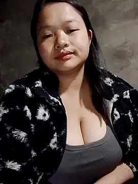 girl-babi online show from 12.18.25