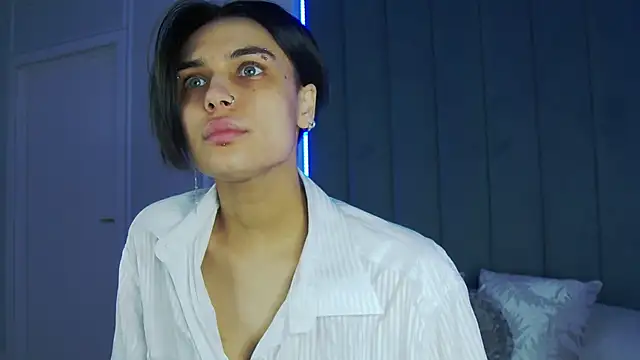 VioletAsh online show from 10.13.25