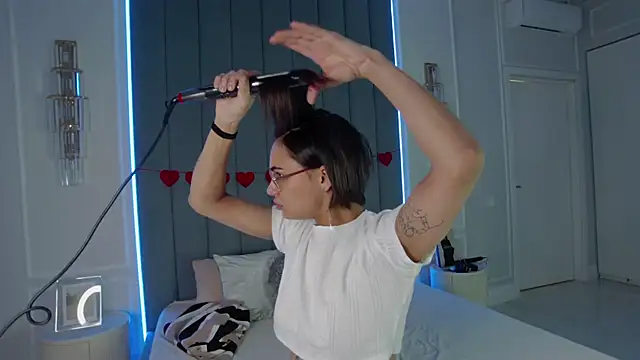 VioletAsh online show from 02.26.26