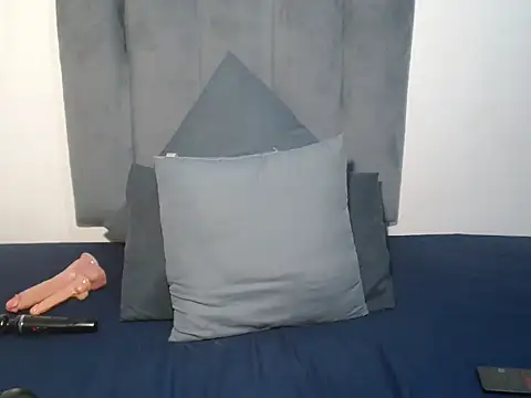 GorillaGripCunt77 online show from 11.27.25