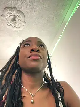 Astergray21 online show from 11.10.25