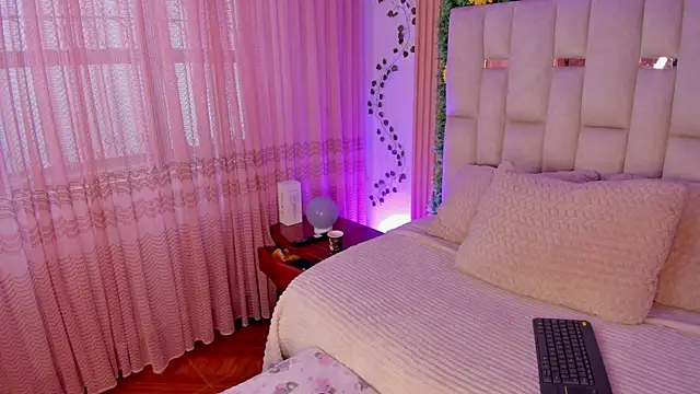 Tiffany Nm online show from 09.09.25