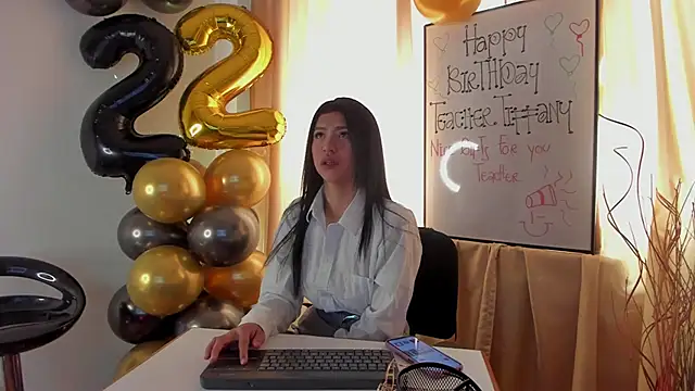 Tiffany Nm online show from 09.25.25