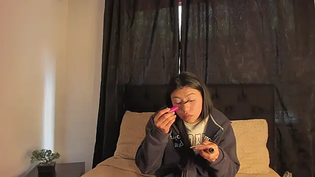 Tiffany Nm online show from 10.17.25