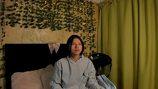 Tiffany Nm online show from 01.17.26