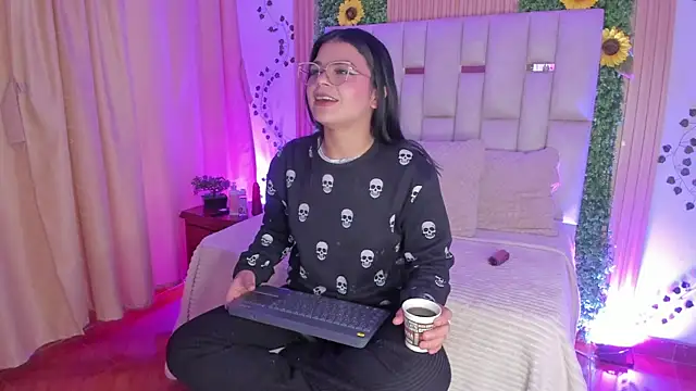 Jade Nmm online show from 11.06.25