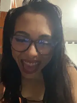 Snapshot of Emma__cumlovee chatting on 11.02.25 Emma cumlovee online show from 11.02.25