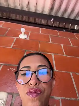 Snapshot of Emma__cumlovee chatting on 02.14.26 Emma cumlovee online show from 02.14.26