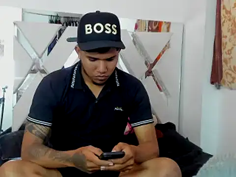 Snapshot of klever_haston chatting on 12.01.25 klever haston online show from 12.01.25