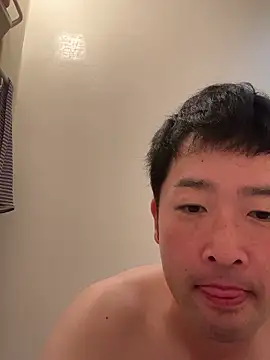 Snapshot of shin0689 chatting on 10.04.25 shin0689 online show from 10.04.25