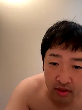 Snapshot of shin0689 chatting on 10.20.25 shin0689 online show from 10.20.25