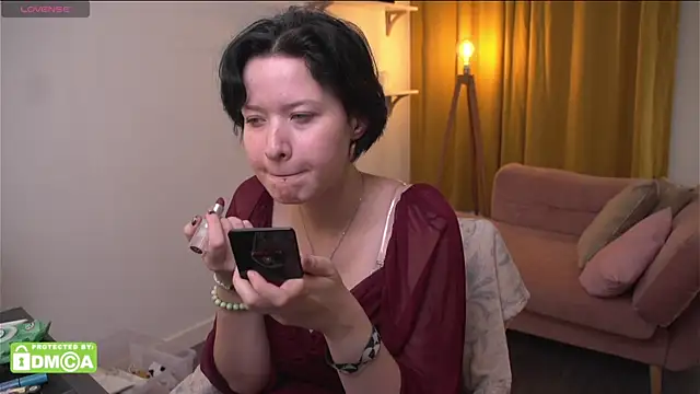 Snapshot of bluebeell chatting on 09.14.25 bluebeell online show from 09.14.25