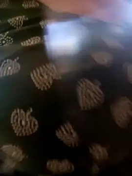 CUTGIRL76 online show from 12.17.25