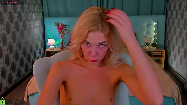 Aurora Bennet online show from 10.06.25