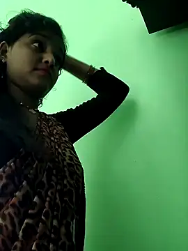 Snapshot of AnanyaKapoor89 chatting on 11.21.25 AnanyaKapoor89 online show from 11.21.25