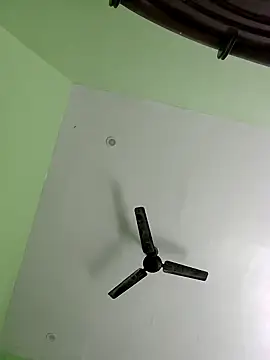 Snapshot of AnanyaKapoor89 chatting on 11.26.25 AnanyaKapoor89 online show from 11.26.25