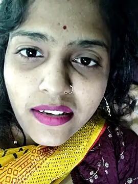 Snapshot of AnanyaKapoor89 chatting on 11.28.25 AnanyaKapoor89 online show from 11.28.25