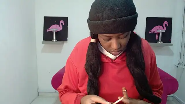 Snapshot of milykabombastik chatting on 10.03.25 milykabombastik online show from 10.03.25