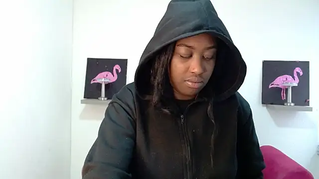 Snapshot of milykabombastik chatting on 10.15.25 milykabombastik online show from 10.15.25