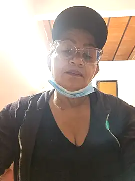 Vickysweeeettt online show from 04.05.26