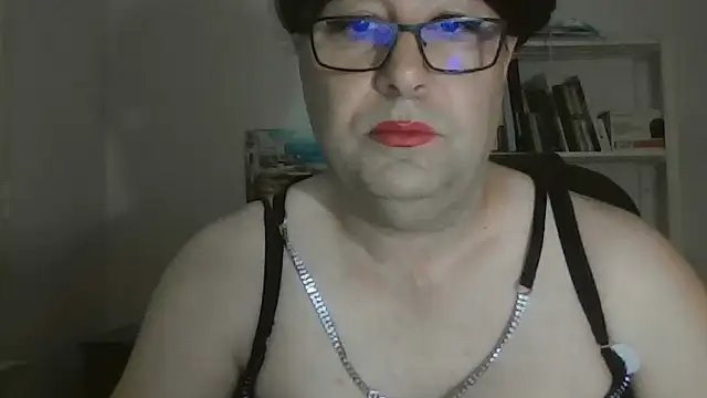 Snapshot of nataliacd chatting on 09.12.25 nataliacd online show from 09.12.25