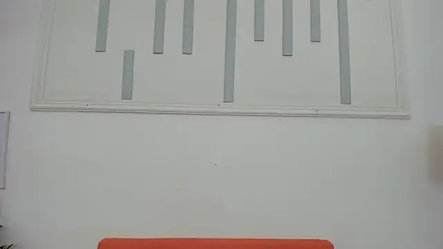 Snapshot of scarletross_ chatting on 02.28.26 scarletross online show from 02.28.26